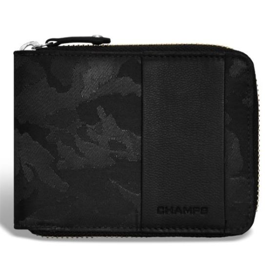Camo Leather Zip Around Wallet Size 5