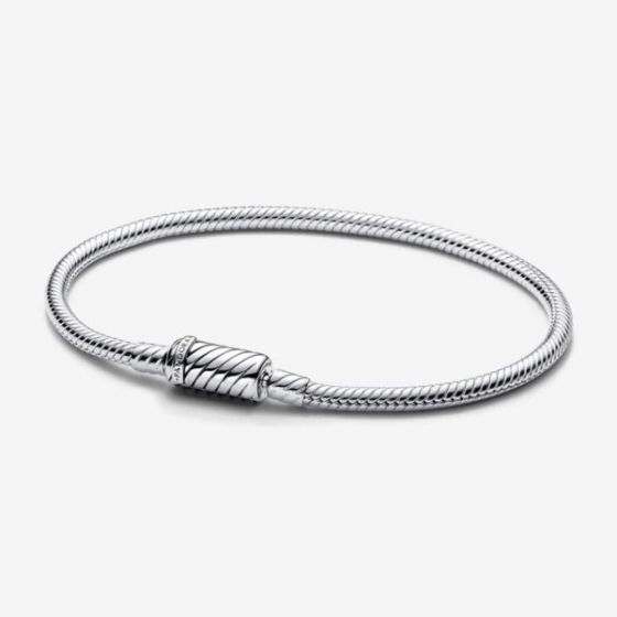 Sliding Magnetic Clasp Bracelet Size 9.1