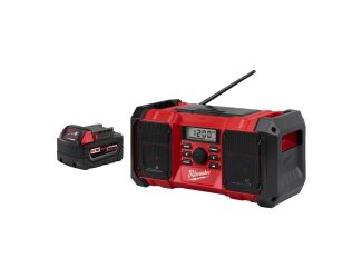 M18 Jobsite Radio w/ M18 REDLITHIUM XC5.0 Battery Pack