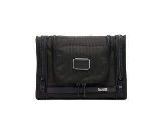 Alpha 3 Hanging Travel Kit