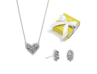 Ari Necklace & Emilie Earring Gift Set