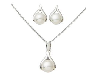 Pearl Earring & Necklace Set