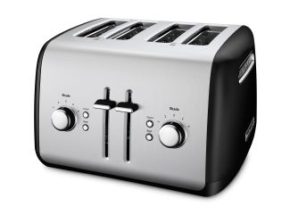4-Slice Toaster with Illuminated Buttons in Onyx Black
