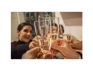 Wine Galaxy's Italian Champagne Celebration - 6 bottles, all White