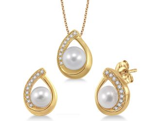 Pearl Earring & Necklace Set