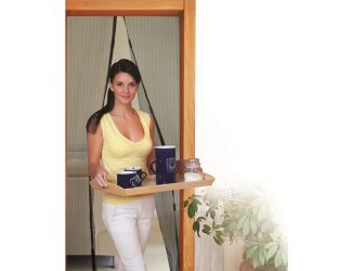 Magic Magnet Screen Door
