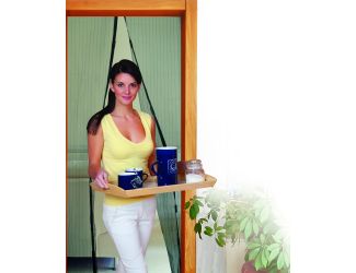 Magic Magnet Screen Door