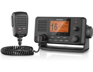 Garmin VHF 215 AIS