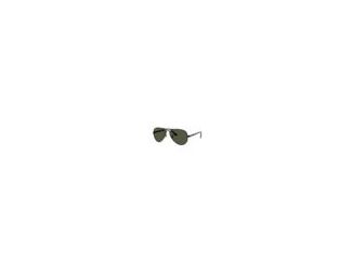 Ray-Ban Aviator Max, inspired by the classic Aviator pilot style, are a modern take on the iconic design. With their polished black metal frame and green lenses, these sunglasses offer both style and sun protection. The solid color lenses add to the sleek