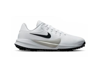 The privilege of working with the best golfer in the world allows you to ask the question How do we make your footwear better"? Scottie Schefflers answer although complex, was all about keeping his foot stable and on top of the platform. He continued to t
