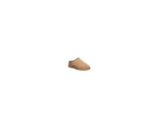 These super versatile slippers are great for both indoor and outdoor wear. With a soft wool lining, Webbing tape accent, a suede exterior protected by BearCoat Rain & Stain Repellent, and a lightweight rubber sole that makes them both durable but not too 