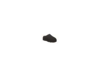 We took our best-selling Martis slipper and wrapped it inside and out in faux fur, for that extra snuggly" vibe. If you like a slip-on with great support and durability both indoors and outdoors, these snuggle slippers will not disappoint. Whether you're 