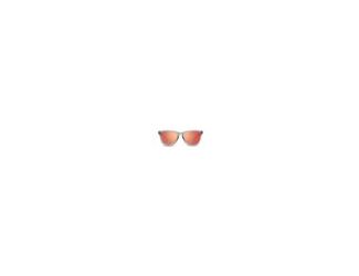 The Chucktown sunglasses have been the go-to style since the beginning, hence the name matching our HQ. These polarized sunglasses are unisex, fit most all face shapes and are equipped with recycled frames, which is just a fancy way of saying they're ligh