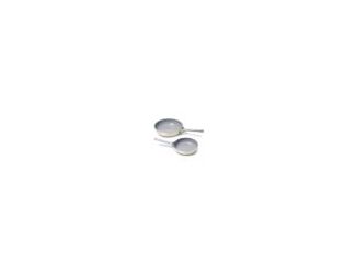 NON-TOXIC COATING: Made without PTFE PFOA PFAS lead and cadmium. EFFORTLESS NON-STICK: Food slides off for fast frustration-free cleanup. FOR ALL STOVETOPS: Compatible with gas electric and induction cooktops. OVEN SAFE Up to 550F: Designed for seamless s