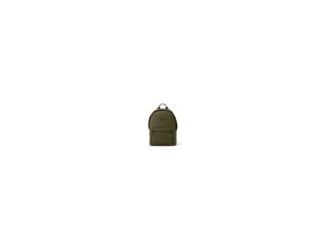 Seamlessly flex from work and leisure moments with the Medium Dakota Backpack, a versatile neoprene backpack. Quick-drying neoprene is perfect for daytime excursions like bike rides, a day on the slopes, or a hike. Intuitively placed side pockets mean you