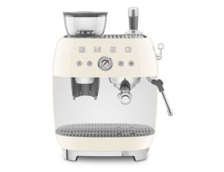 Thanks to the built-in coffee grinder, the true coffee flavor from freshly ground coffee beans. 
Coffee machine ready to use in few seconds and steam always ready. 
Espresso coffee machine designed for perfect delivery of true Italian espresso, with funct