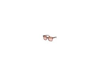 The Tom Ford Selby sunglasses for women feature a bold square shape with a sleek acetate frame and signature metal 'T' logo on the temple. Designed for everyday wear, they offer a refined yet modern look. Red Havana frame with Gradient Brown lens