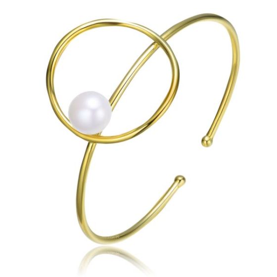Delphine Golden Circle Pearl Bracelet Size 7.25