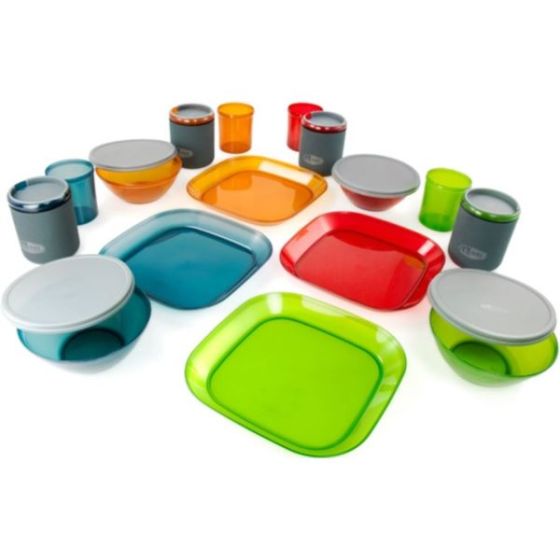 GSI Outdoors Infinity 4 Person Deluxe Table Set - Multicolor