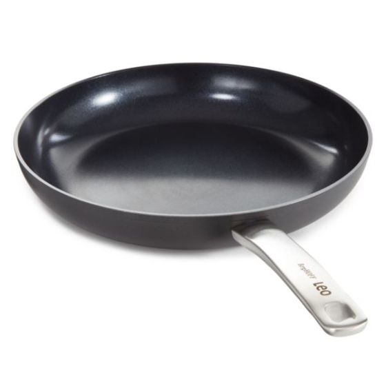Leo Graphite 11