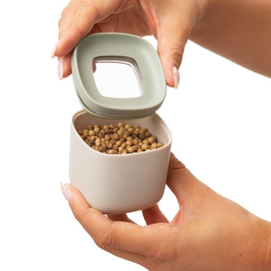 Leo Balance Recycled Plastic 6pc Coverd Food Container Set 5.4oz.