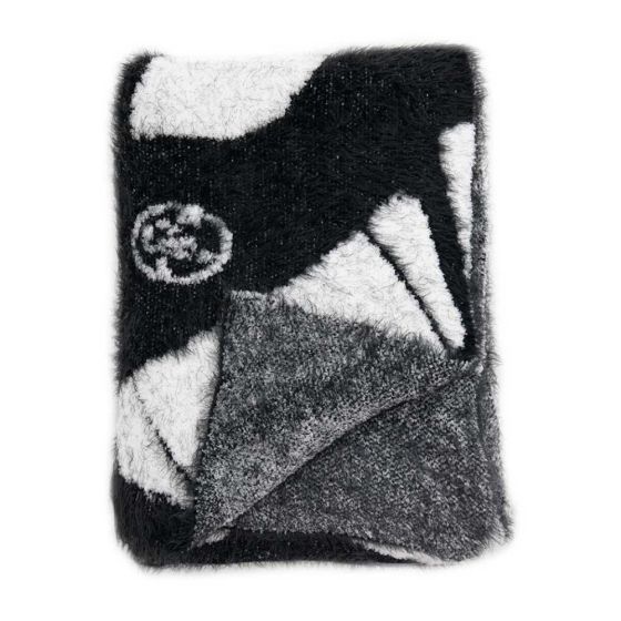 Dream Blanket: White Winds Size 48