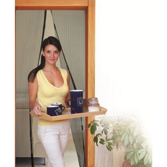 Magic Magnet Screen Door