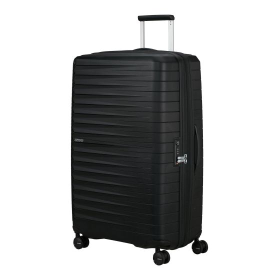 Push-button adjustable handle system with ergonomic carry grip. Shock absorbing dual suspension wheels. 360-Degree dual spinner wheels. Interior 2 lining dividers and elastic compression straps. Zippered mesh storage pocket and AirTag holder (AirTag NOT i