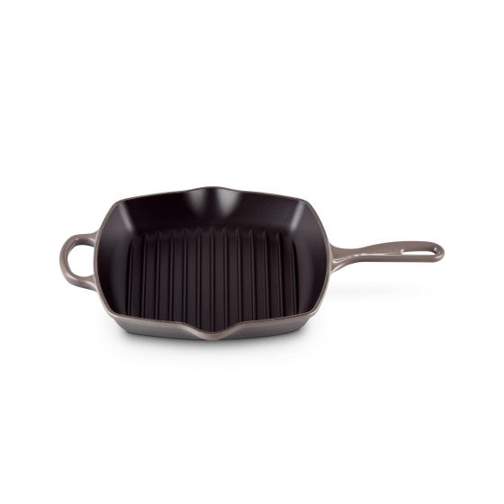 Enameled cast iron delivers superior heat distribution and retention. Requires no seasoning. Easy-to-clean and durable enamel resists dulling staining chipping and cracking. Black satin enamel develops a patina over time to enhance cooking performance. Er