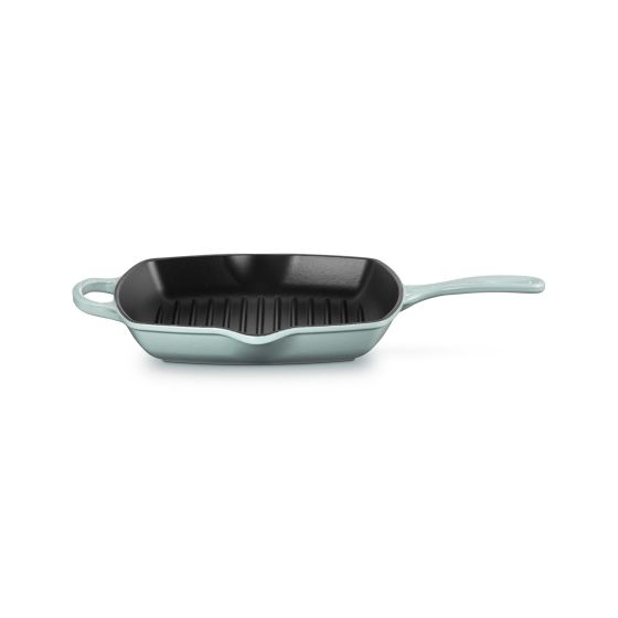 Enameled cast iron delivers superior heat distribution and retention. Requires no seasoning. Easy-to-clean and durable enamel resists dulling staining chipping and cracking. Black satin enamel develops a patina over time to enhance cooking performance. Er