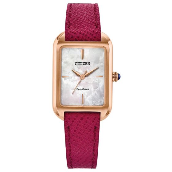 Smooth lines and subtle sophistication define the Dress Classic collection, with this latest addition to the series once again showcasing its timeless style. A 23.5mm case with curved lugs centers the chic design, with the rose gold-tone stainless steel b