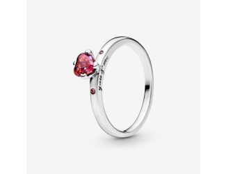 Sparkling Red Heart Ring Size 5