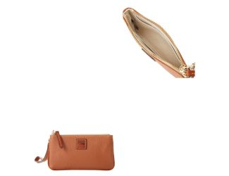 Pebble Grain Medium Wristlet
