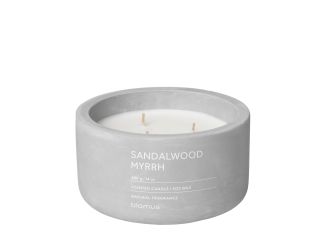 FRAGRA Scented Candle in Concrete Container - 3 Wick