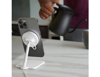 Fort Charging Stand for iPhone 12